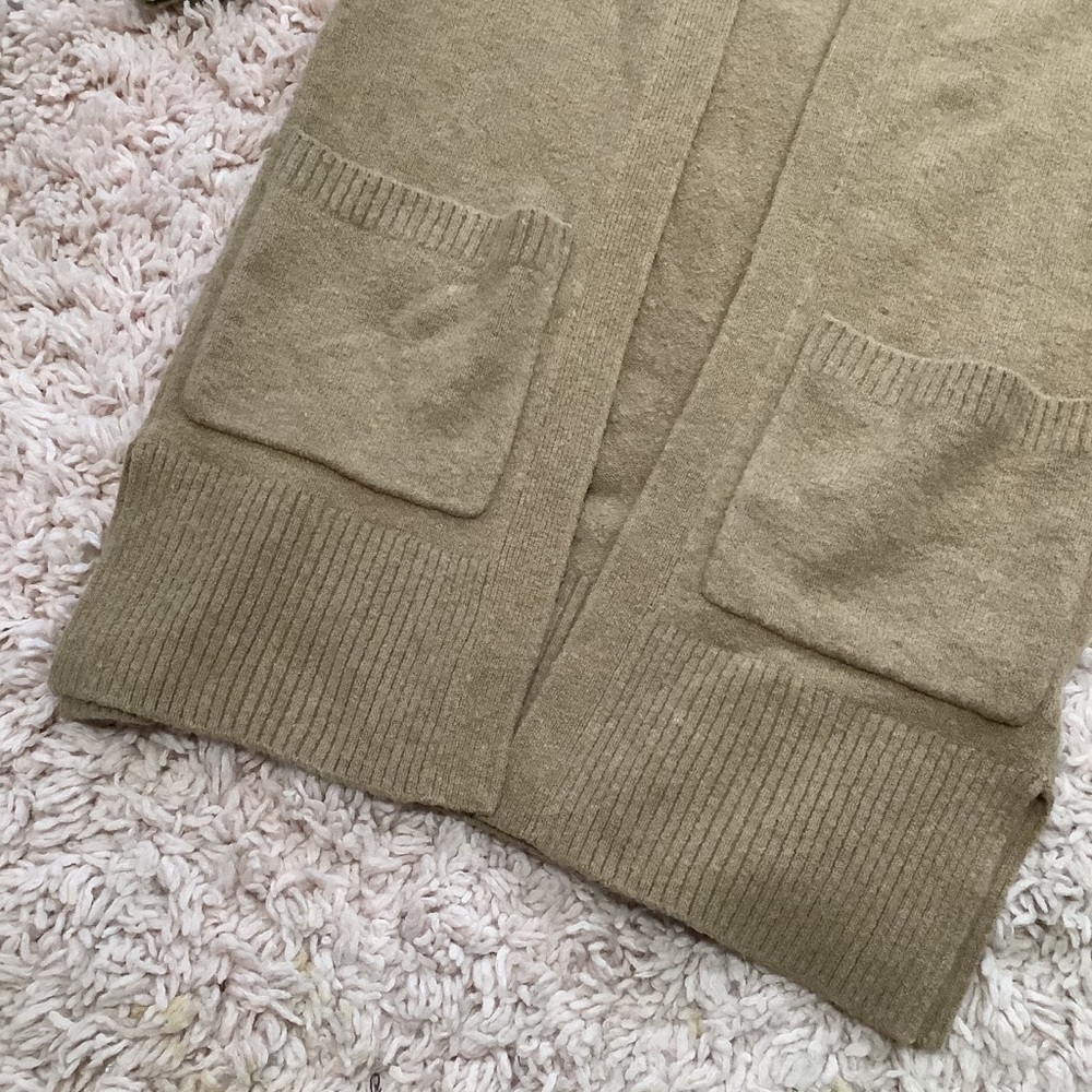GoodThreads Camel/Tan Open Cardigan With Pockets - Picture 3 of 11